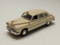 Авто легенды CCCР модель ЗИМ 12А Скорая 1:43 без коробки