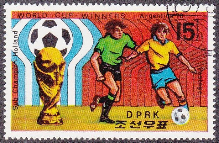 (1978-100) Марка Северная Корея &quot;Футбол (2)&quot;   ЧМ по футболу 1978, Аргентина III Θ