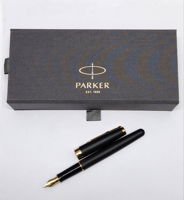 Ручка перьевая черная Parker Sonnet Core в подарочной коробке