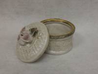 Шкатулка керамическая  (состояние на фото)