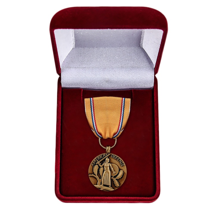 Медаль  За оборону Америки  в бархатном футляре