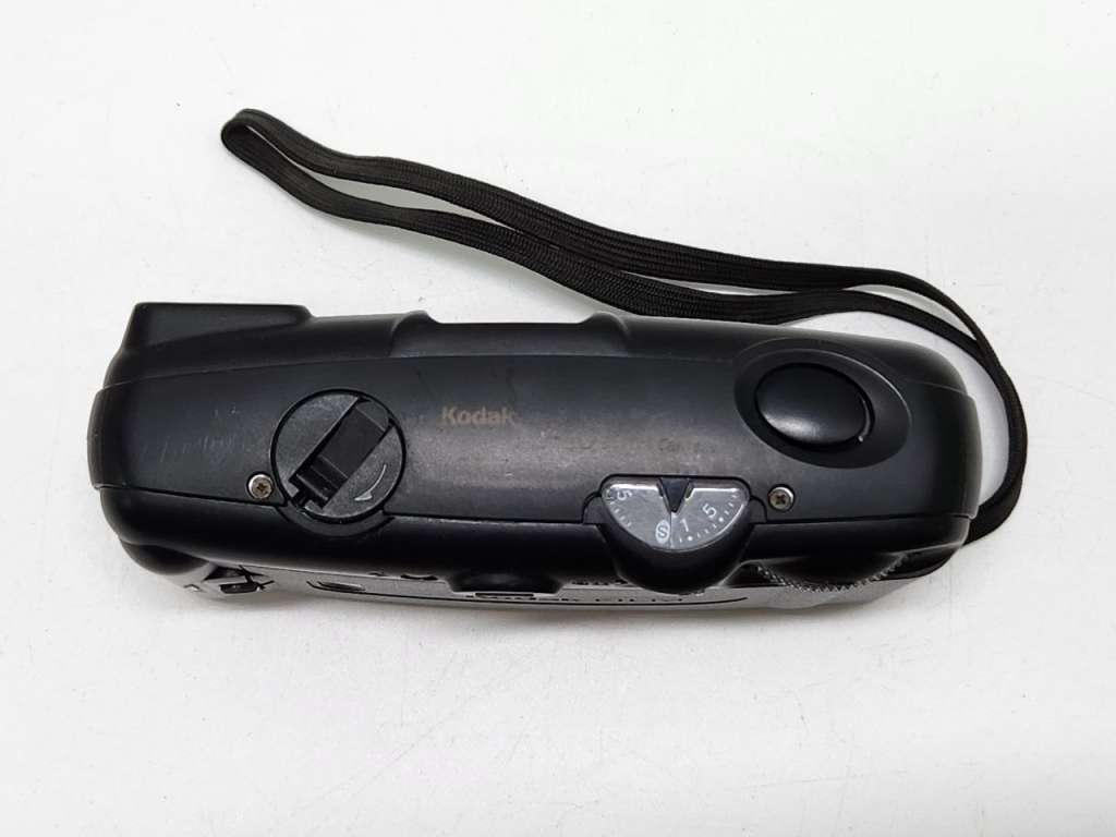 Фотоаппарат плёночный Kodak KB10  Камера 35 мм США  Работоспособность не проверялась