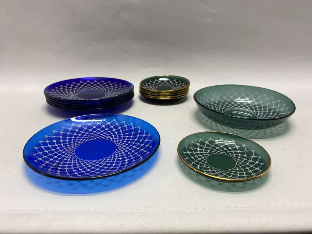 Блюдце цветное стекло, 13 шт