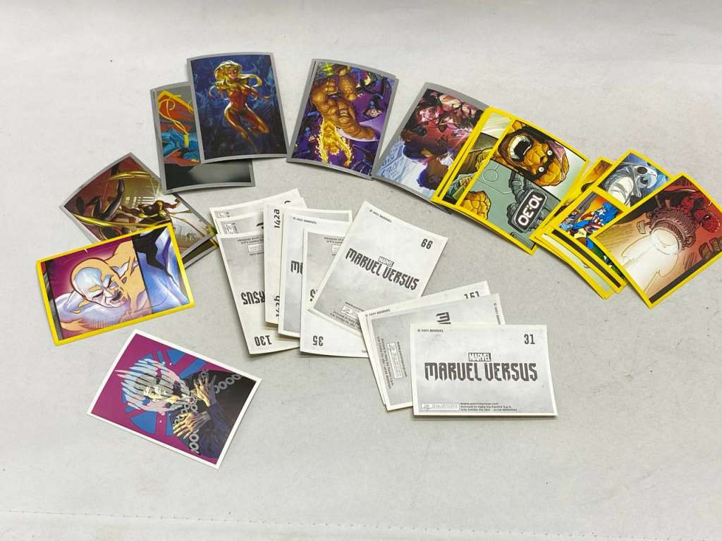 Карточки наклейки MARVEL VERSUS, 40 шт в наборе