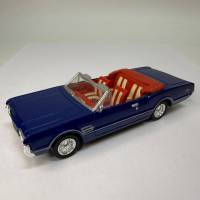 Модель авто масштаб 1:43 1966 Oldsmobile 4 4 2 без блистера New Ray