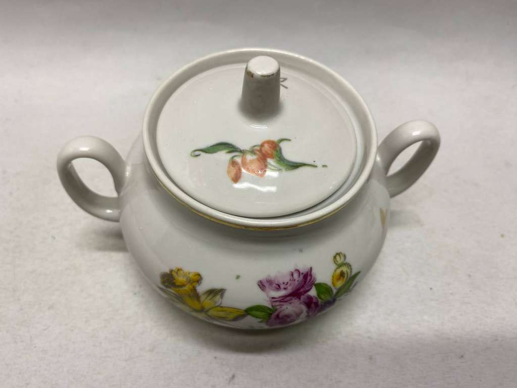 Сахарница Красный фарфорист Грузино, СССР