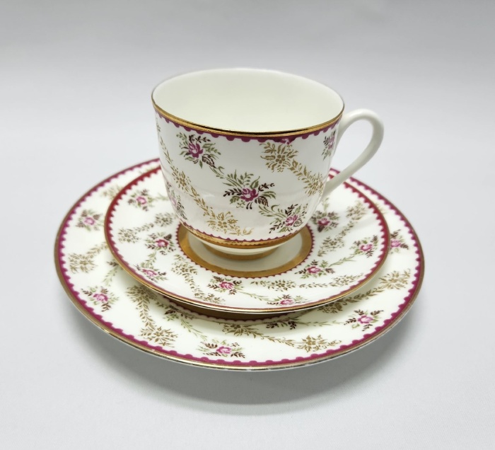 Кофейная пара с десертной тарелкой ЛФЗ костяной фарфор ( сост. на фото)