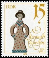 (1979-095) Марка Германия (ГДР) "Керамическая кукла"    Исторические куклы II Θ