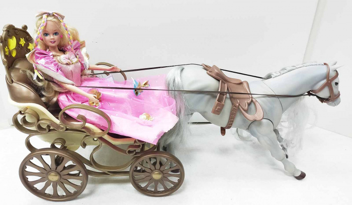 Набор карета с лошадью и куклой