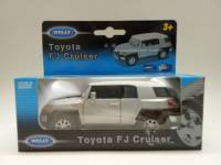 Модель авто Toyota FJ Cruiser в коробке-блистере Welly