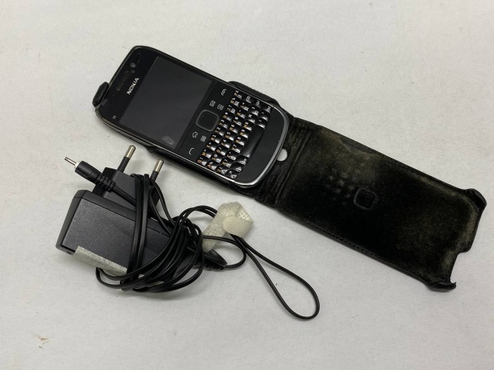 Телефон мобильный Nokia E6, рабочий
