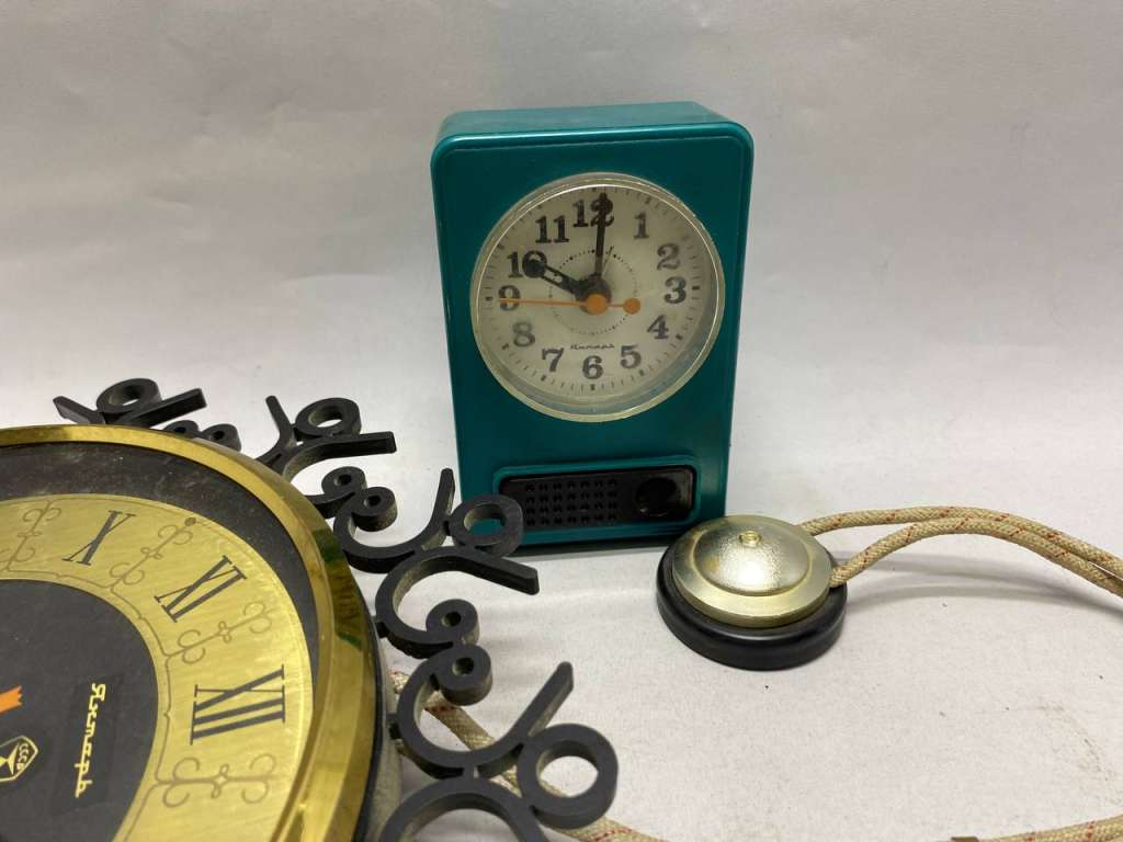 Часы янтарь не на ходу 2 шт СССР