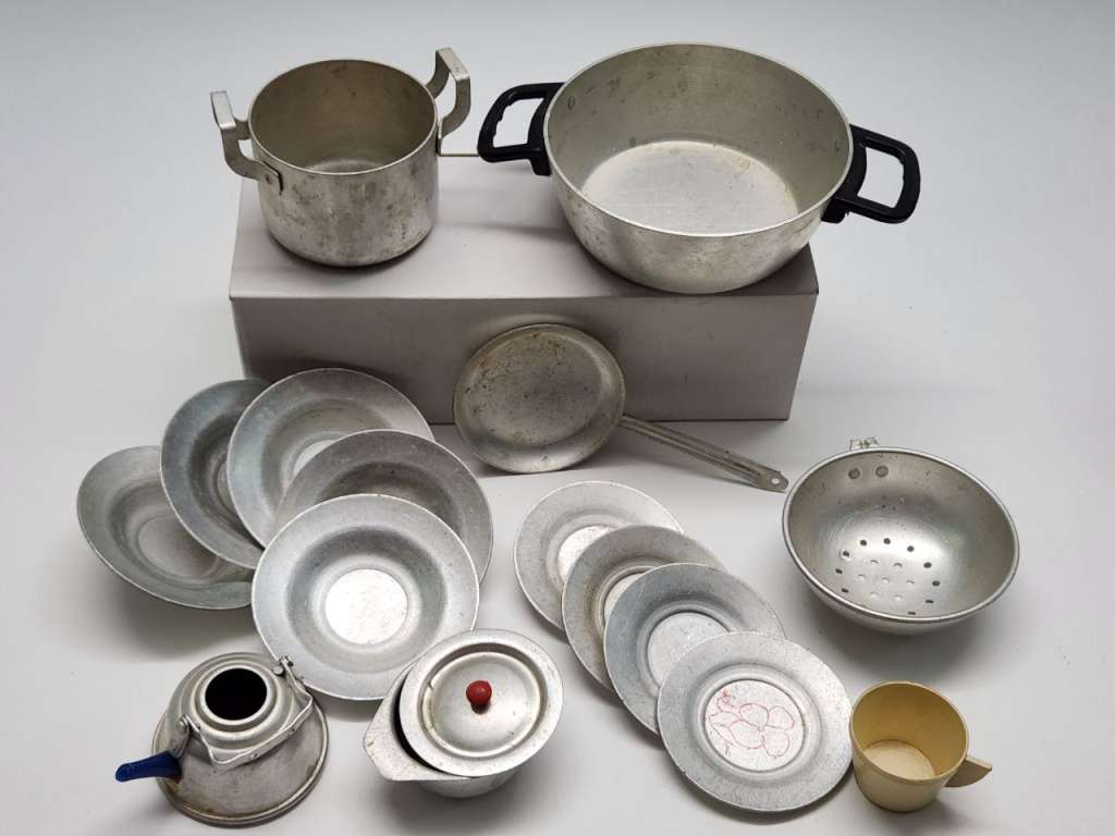 Детская посудка мини алюминий (16 предметов)