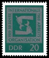 (1969-089) Марка Германия (ГДР) "Эмблема"  зеленая  МОТ 50 лет II Θ