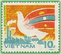 (1984-090) Марка Вьетнам "Голубь мира"  оранжевая  Дружба Вьетнама, Лаоса и Кампучии III Θ
