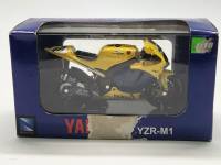 Модель мотоцикл Yamaha YZR M1 новая в коробке