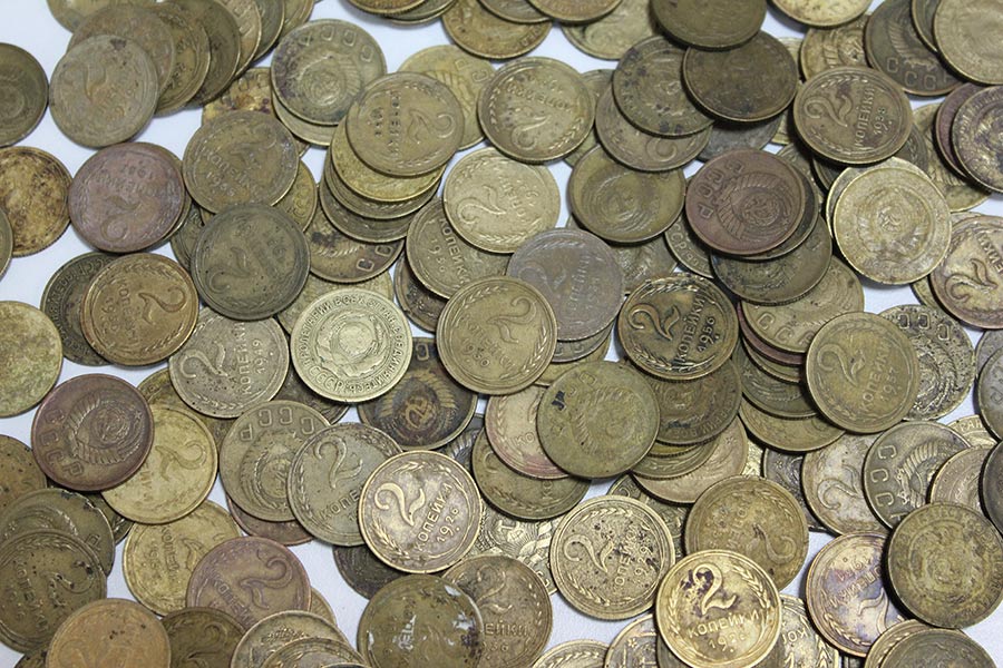 Набор монет СССР 2 копейки, 177 штук, разные года (пример состояний на фото)