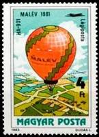 (1983-009) Марка Венгрия "Воздушный шар, 1981"    200 лет Воздухоплаванию II Θ