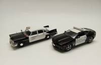 Набор моделей авто 1:43 Chevrolet Camaro SS и Plymouth Savoy Police без коробок
