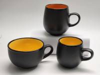 Кружки чашки чайные большие 3 штуки черные, внутри яркие желтые оранжевые 