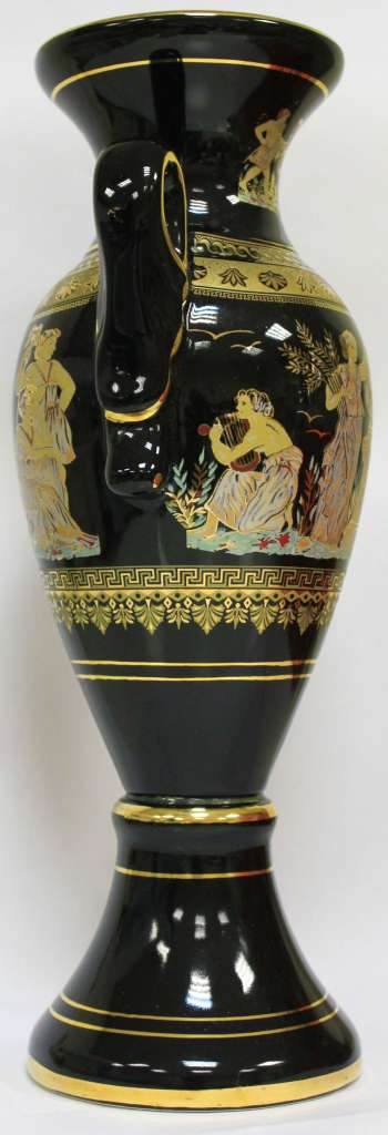 Ваза в греческом стиле, фарфор, Porcelain manufacturing, Китай (сост. на фото)
