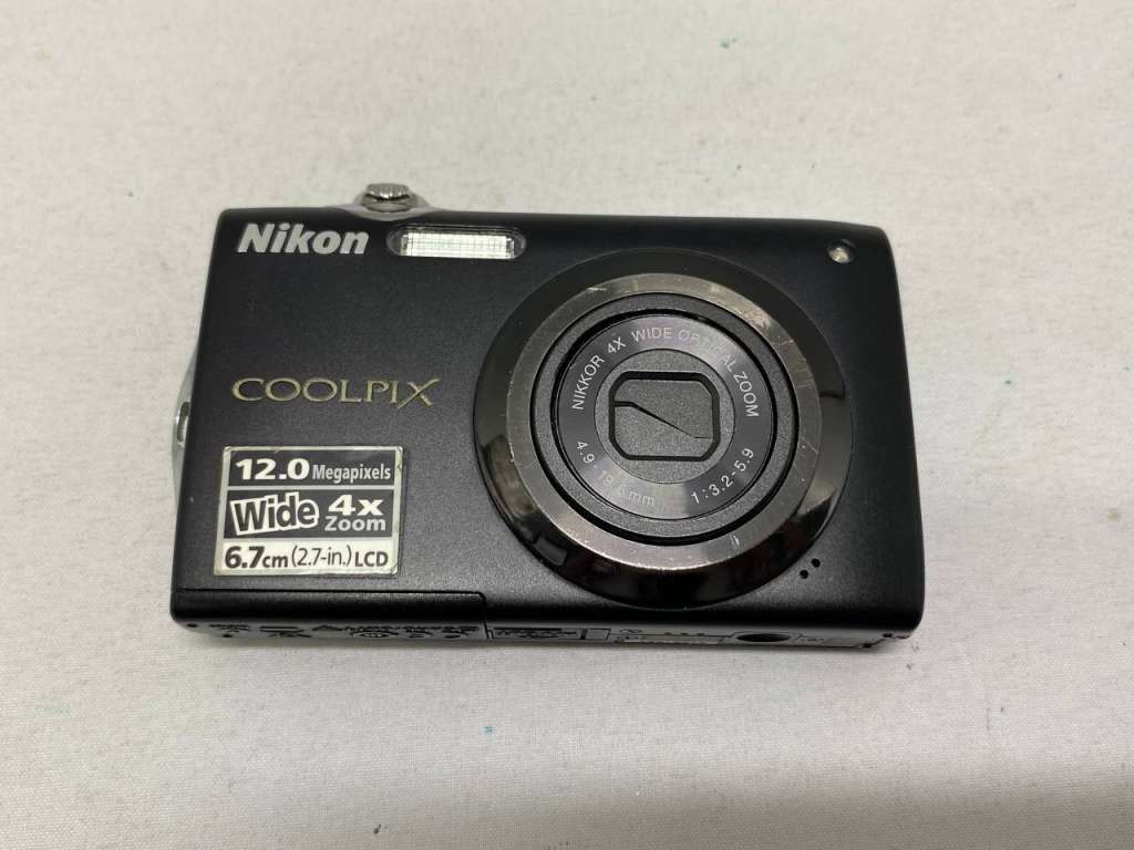 Фотоаппарат Nikon Coolpix C3000, на запчасти