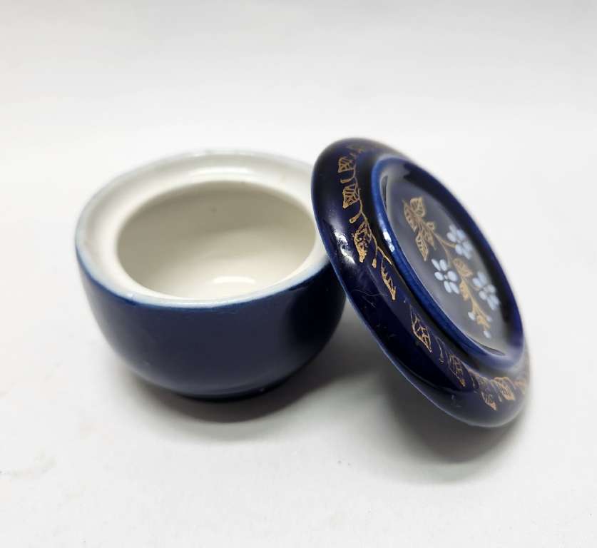 Шкатулка кобальт золото (сост. на фото)