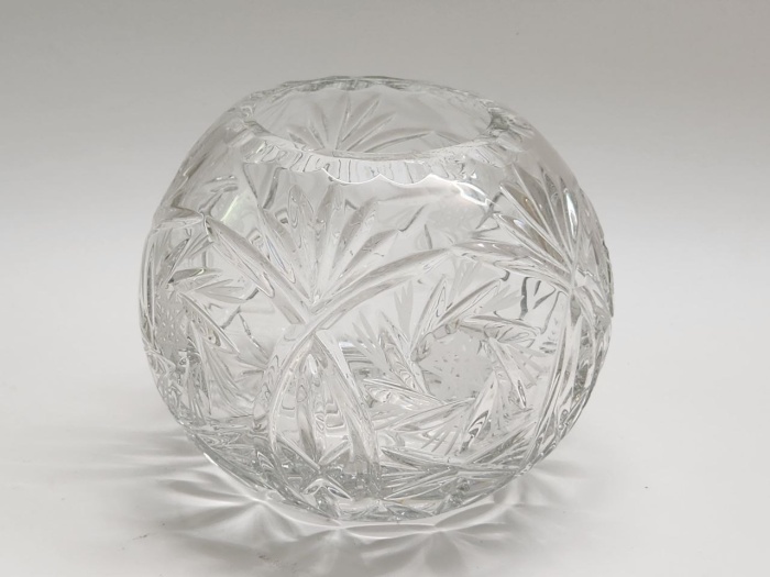 Ваза - шар хрусталь СССР высота 11 см