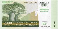 Банкнота Мадагаскар 2007 год 2 000 ариари Баобаб План развития 2007-2012  UNC