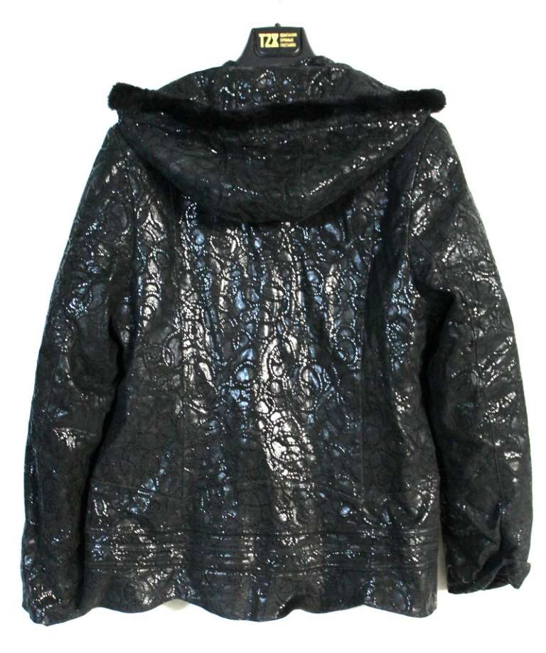 Куртка женская Yiyimeier, замша, с утепл. подкладкой, не работает молния (сост. на фото)