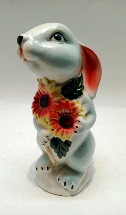 Ваза керамика Кролик Зайчик с подсолнухами (сост. на фото)