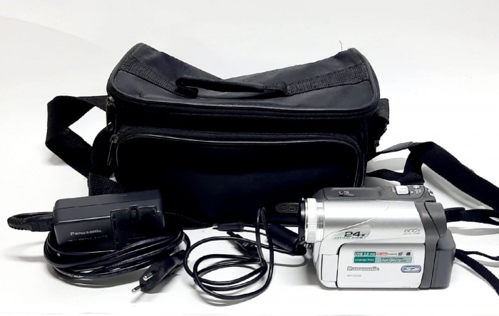 Видеокамера Panasonic NV-GS25 MiniDV, 24x, видоискатель Китай  Сост. хорошее, рабочая