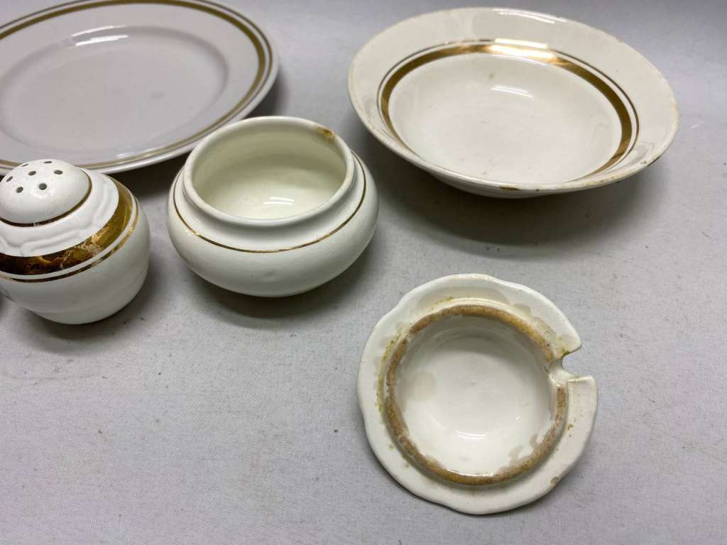 Набор фарфора позолота 5 предметов