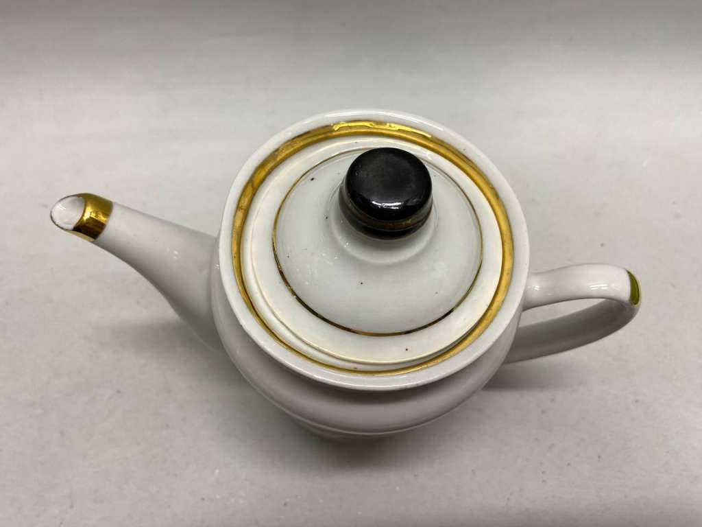 Кофейник фарфоровый Гродница СССР