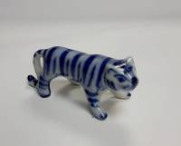 Фарфоровый сувенир "Тигр", гжель