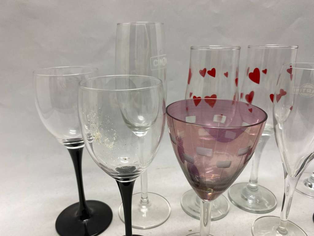 Бокалы стекло 9 шт, разной формы