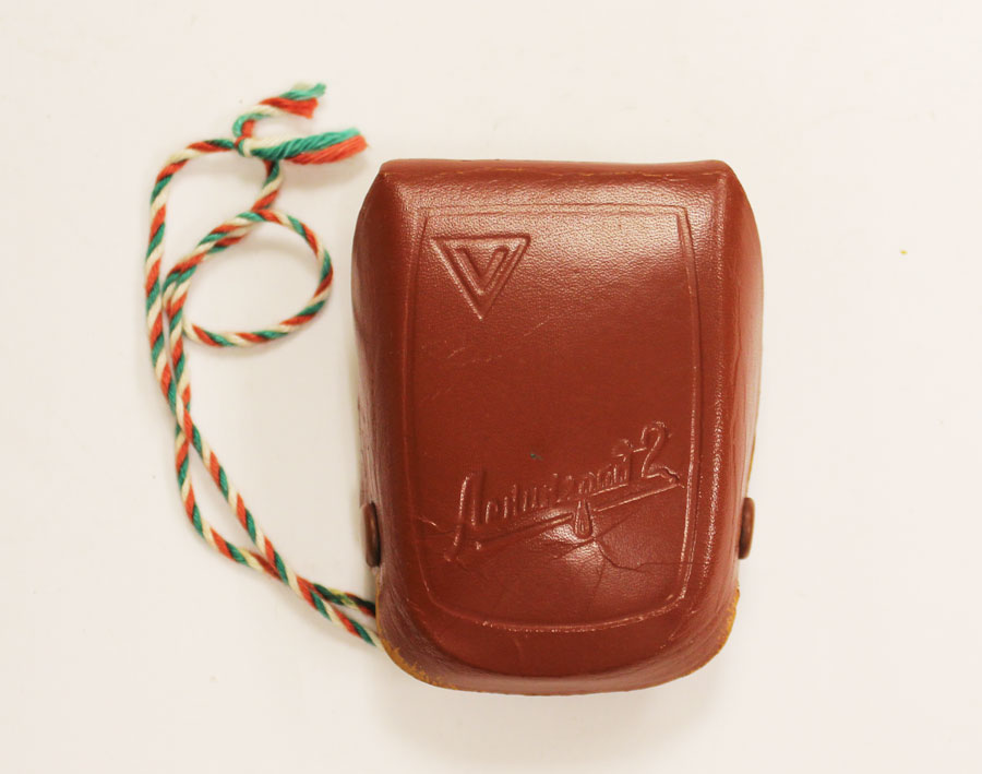 Фотоэкспонометр "Ленинград-2" в футляре (состояние на фото)