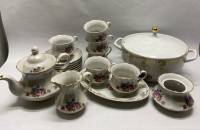 Столовый сервиз Коростень, фарфор, 17 предметов