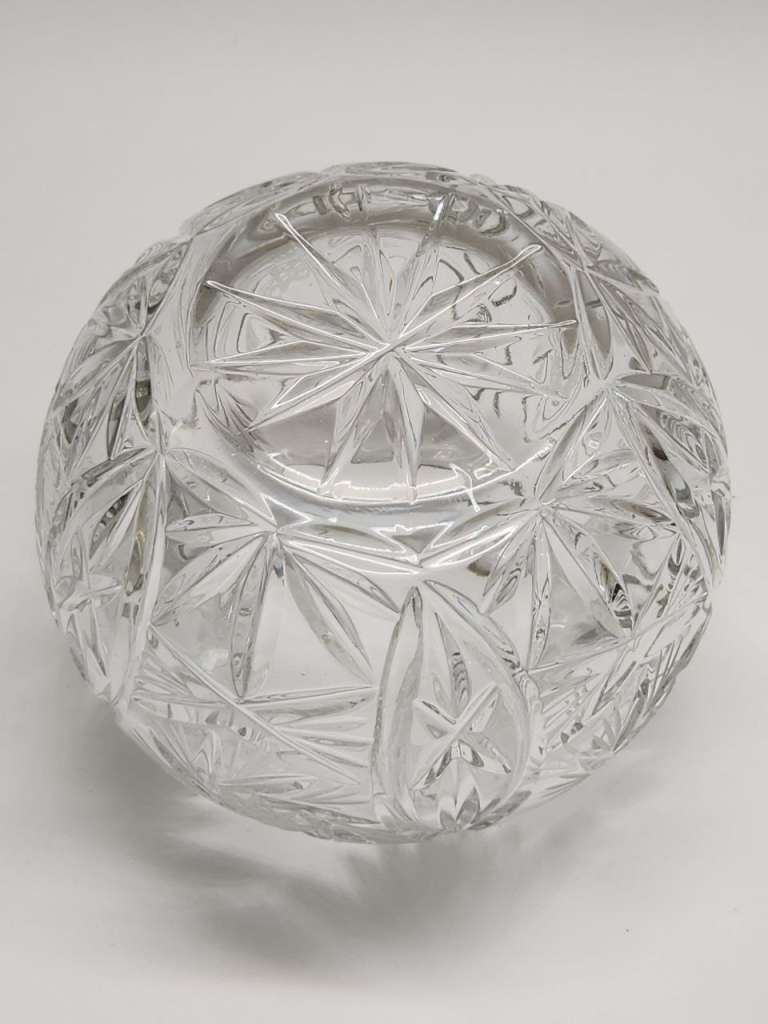 Ваза - шар хрусталь СССР высота 11 см