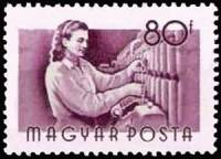(1955-027) Марка Венгрия "Текстильщица"    Профессии (Стандартный выпуск) II Θ