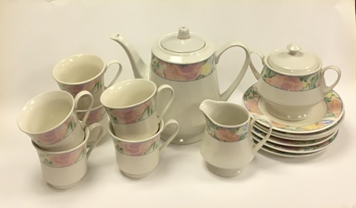 Чайный сервиз на 6 персон, Китай, 15 предметов (сост. на фото)