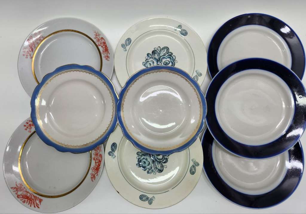Тарелки десертные фарфор 26 штук разные