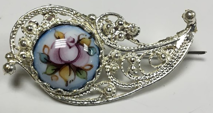 Брошь "Финифть", серебрение (сост. на фото)