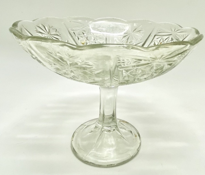 Фруктовница конфетница на ножке стекло СССР