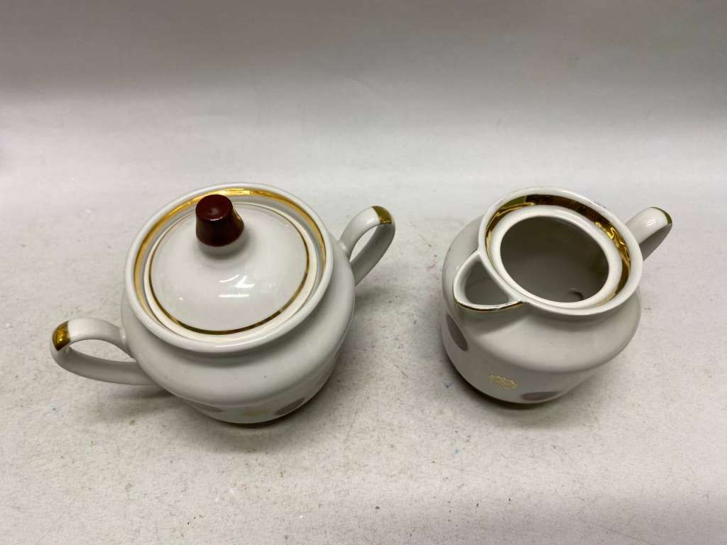 Сахарница и молочник Городница