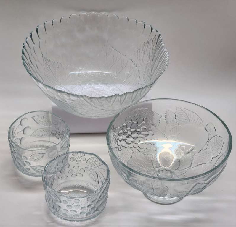 Салатники 3 шт и Фруктовница на ножке стекло СССР винтаж 