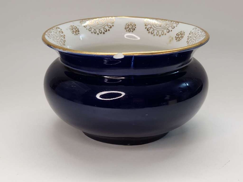 Ваза невысокая кобальт позолота Возрождение