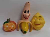 Набор резиновых игрушек-пищалок "Фрукты", 3 шт (сост. на фото)