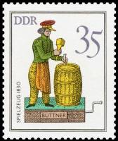 (1982-106) Марка Германия (ГДР) "Баттнер"    Исторические игрушки III Θ