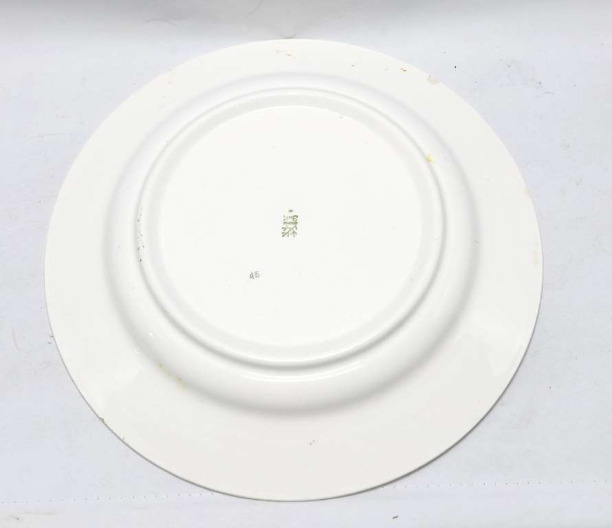 Блюдо круглое ЗИК 35 см (сост. на фото)